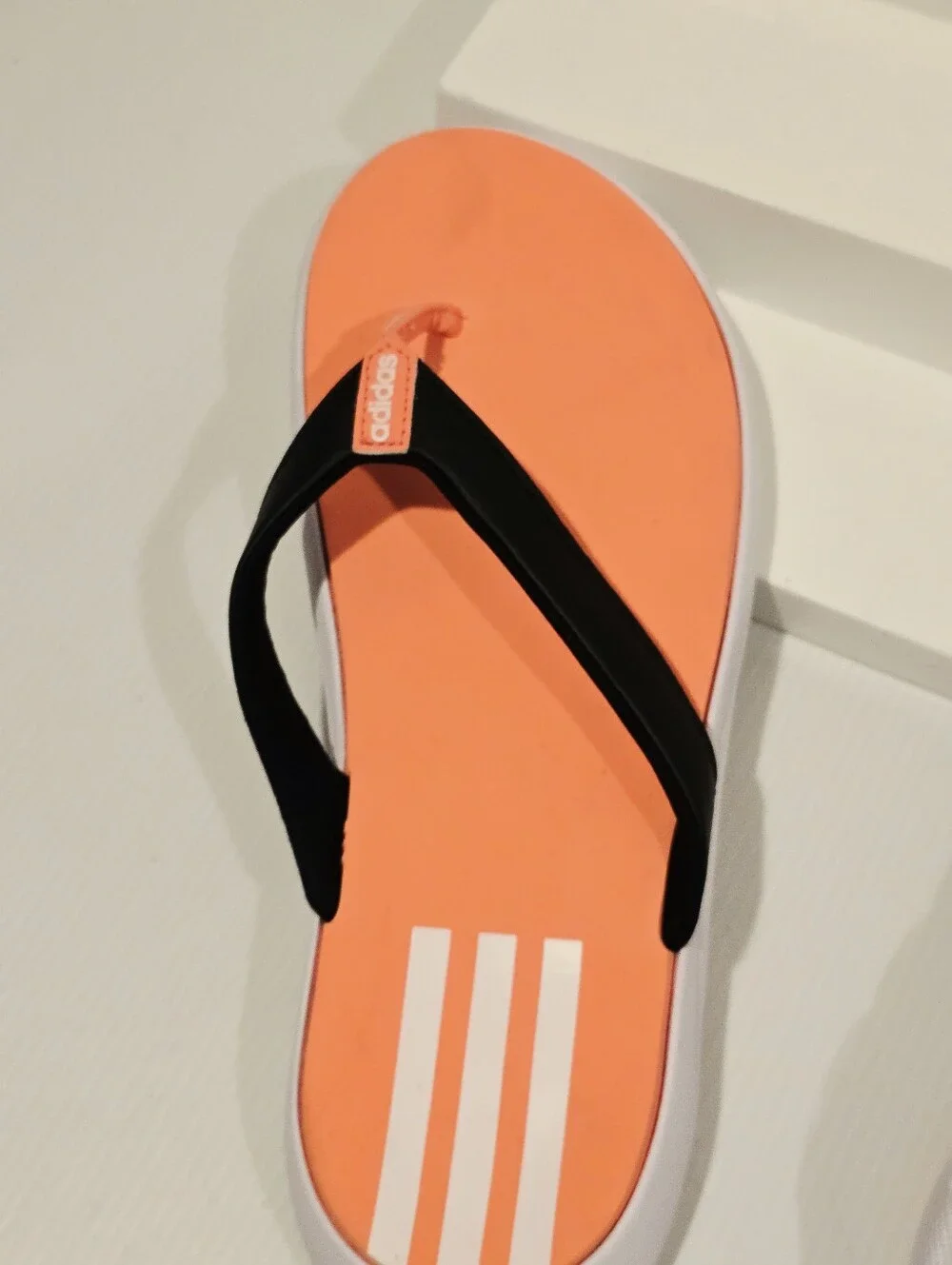 Adidas Women's Comfort Flip Flops Size 8
